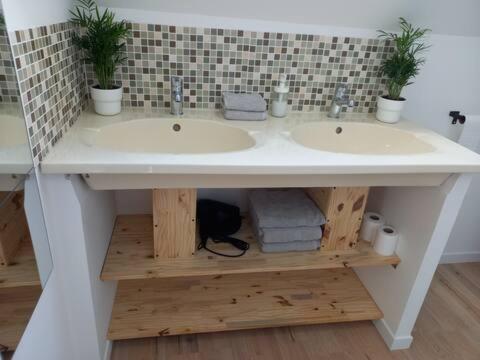 Agreable Maison De Ville Au Calme แซลส์-ซูร์-แชร์ ภายนอก รูปภาพ