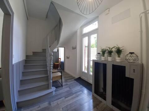 Agreable Maison De Ville Au Calme แซลส์-ซูร์-แชร์ ภายนอก รูปภาพ